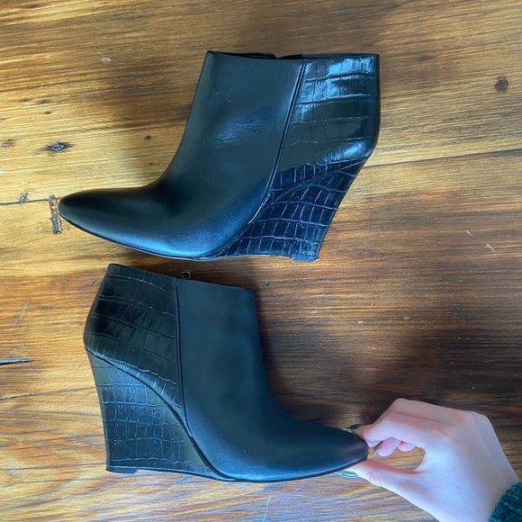 Ann Taylor Lottie Wedge Boot - Picture 5 of 9